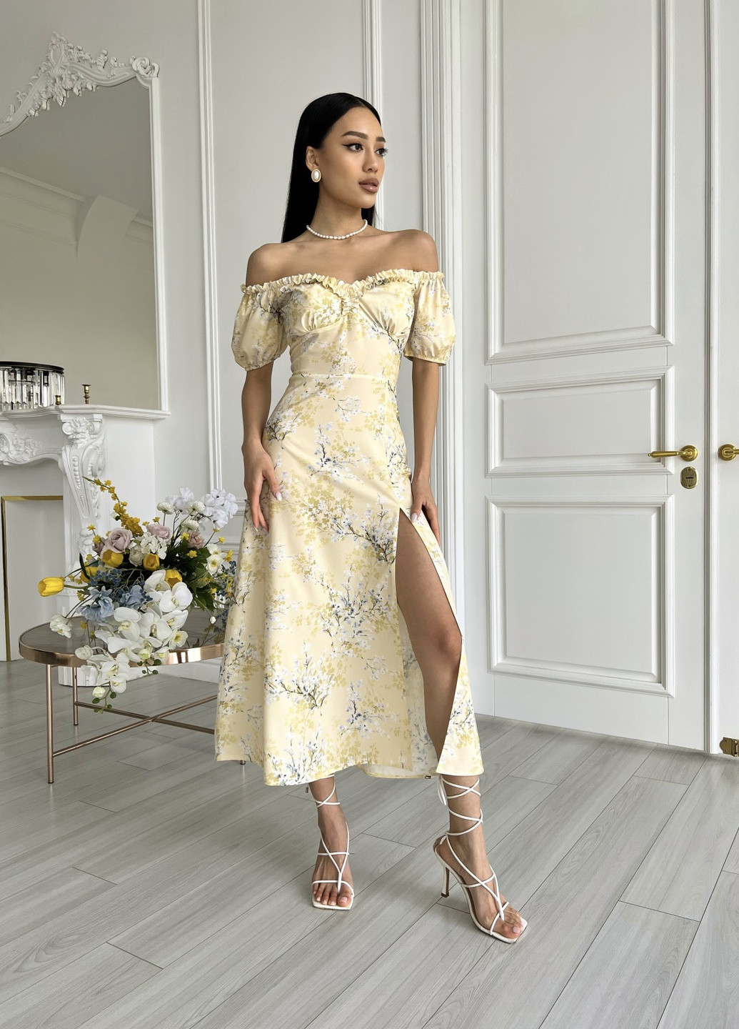Жовтий кежуал сукня Larionoff з квітковим принтом