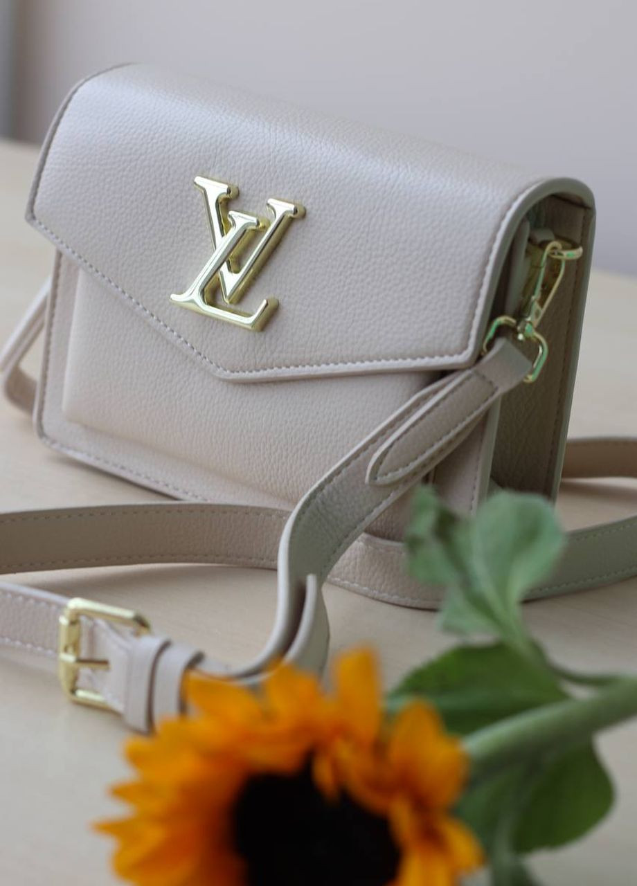 Сумка классическая с лого Louis Vuitton Mylockme beige Vakko (260596918)