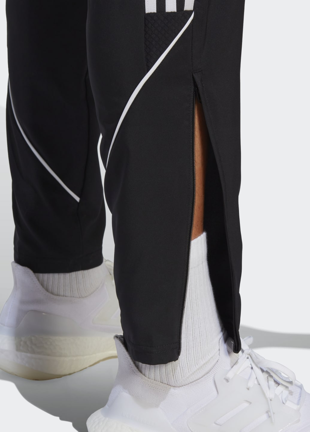Спортивні штани Tiro 23 League Woven adidas (260510827)