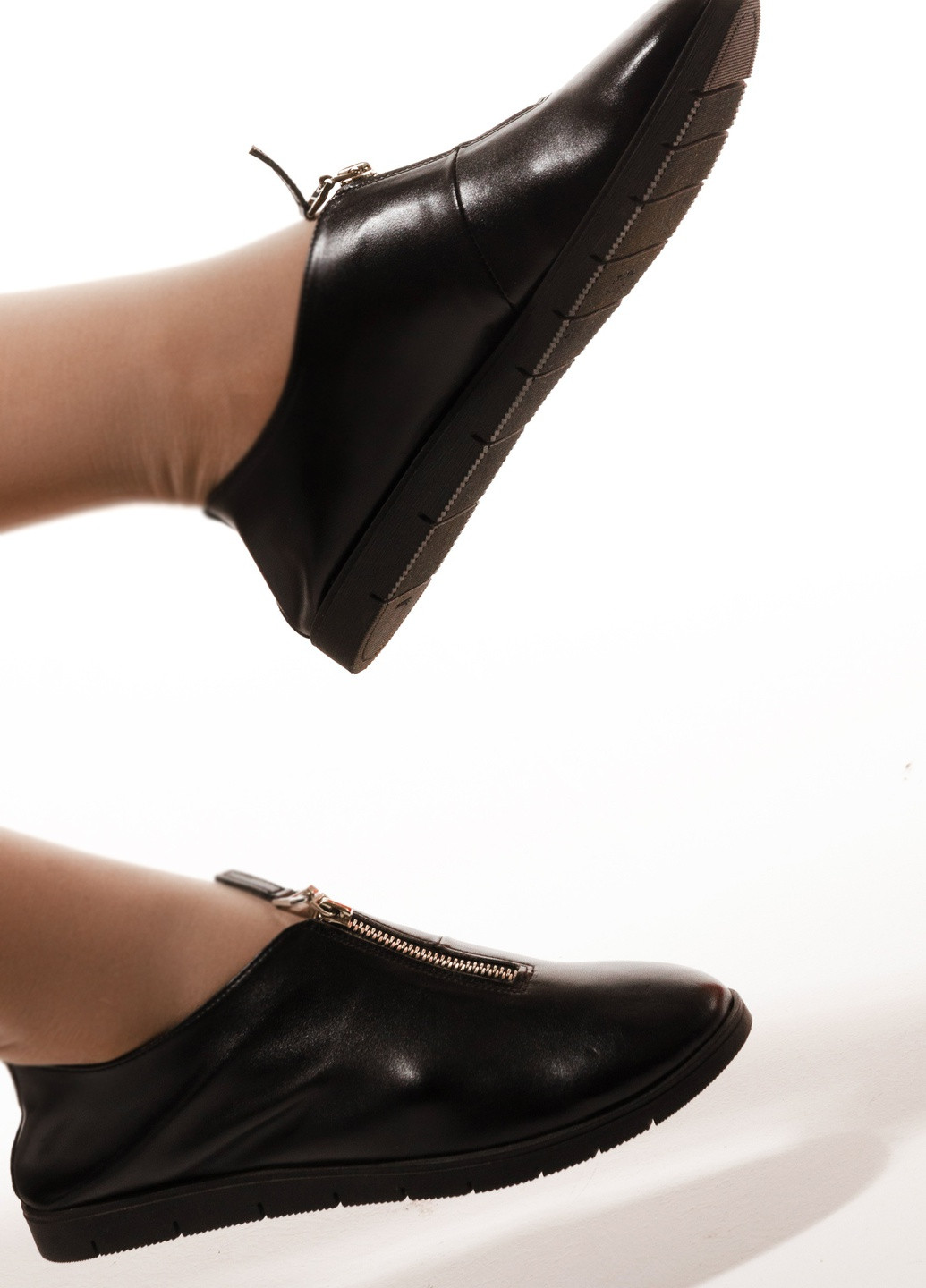 Черные кожаные туфли InFashion на платформе с молнией