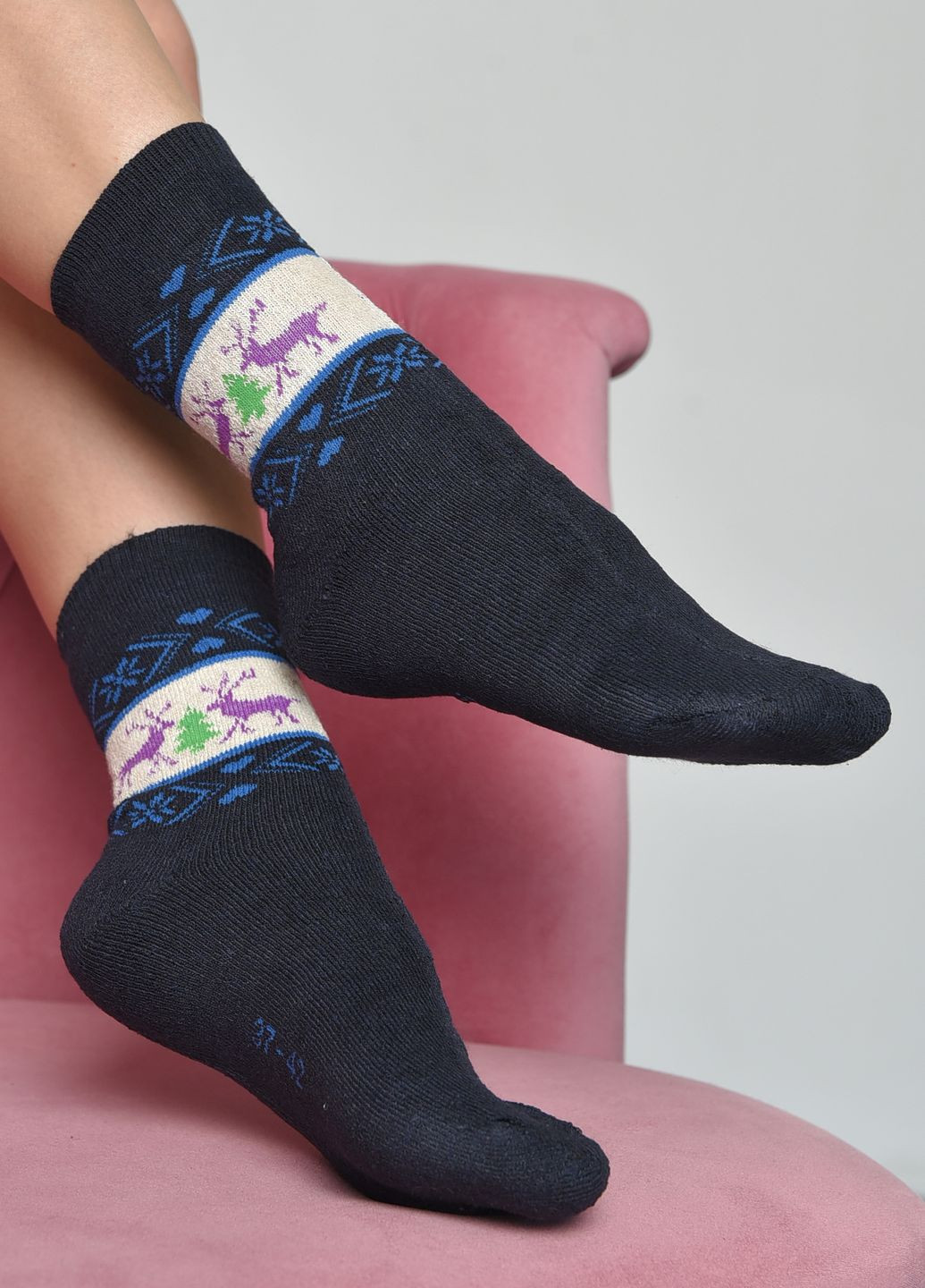 Шкарпетки махрові жіночі темно-синього кольору розмір 37-42 Let's Shop (268661246)