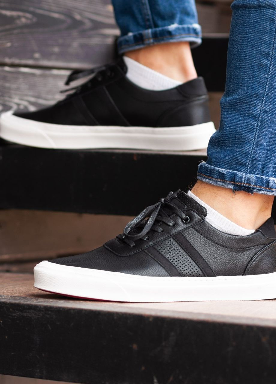 Черные демисезонные кросовки south bang black Vakko