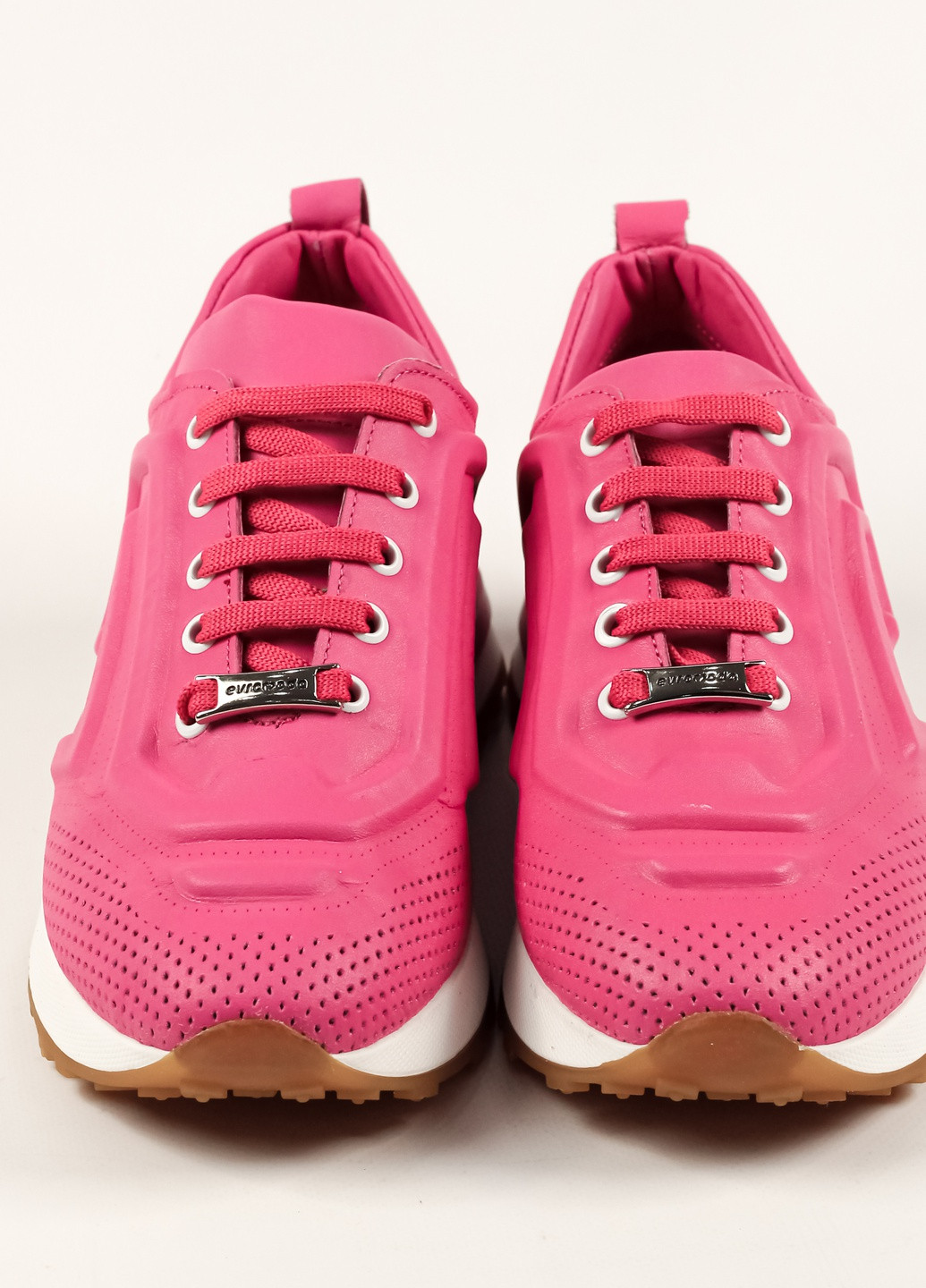 Розовые всесезонные кроссовки перфорированные белые кожа Evromoda