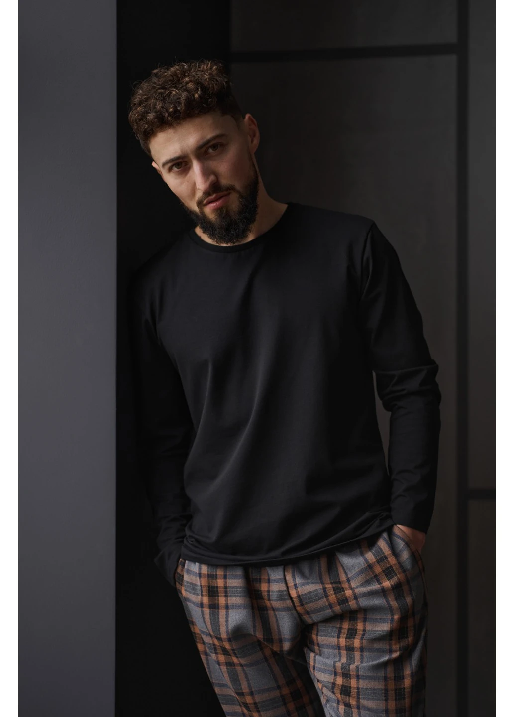 Піжама лонгслів + штани в клітинку Handy Wear (259793847)