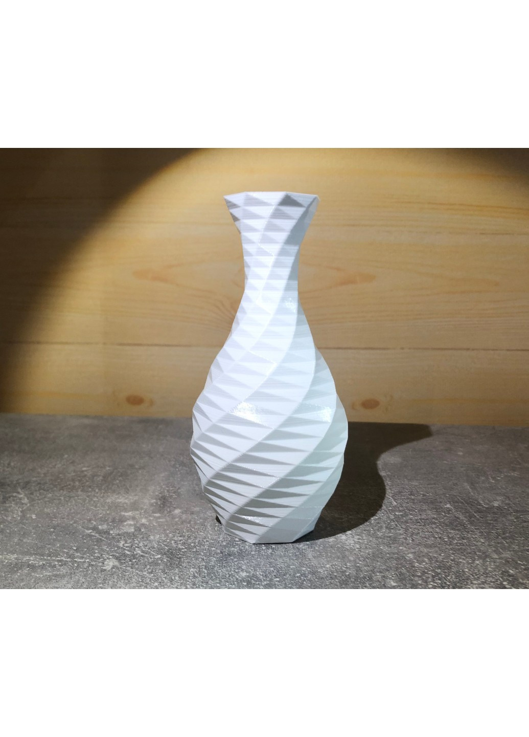 Кругла декоративна тонкостінна ваза «Полігональна спіраль». ЗаСвіт (261555054)