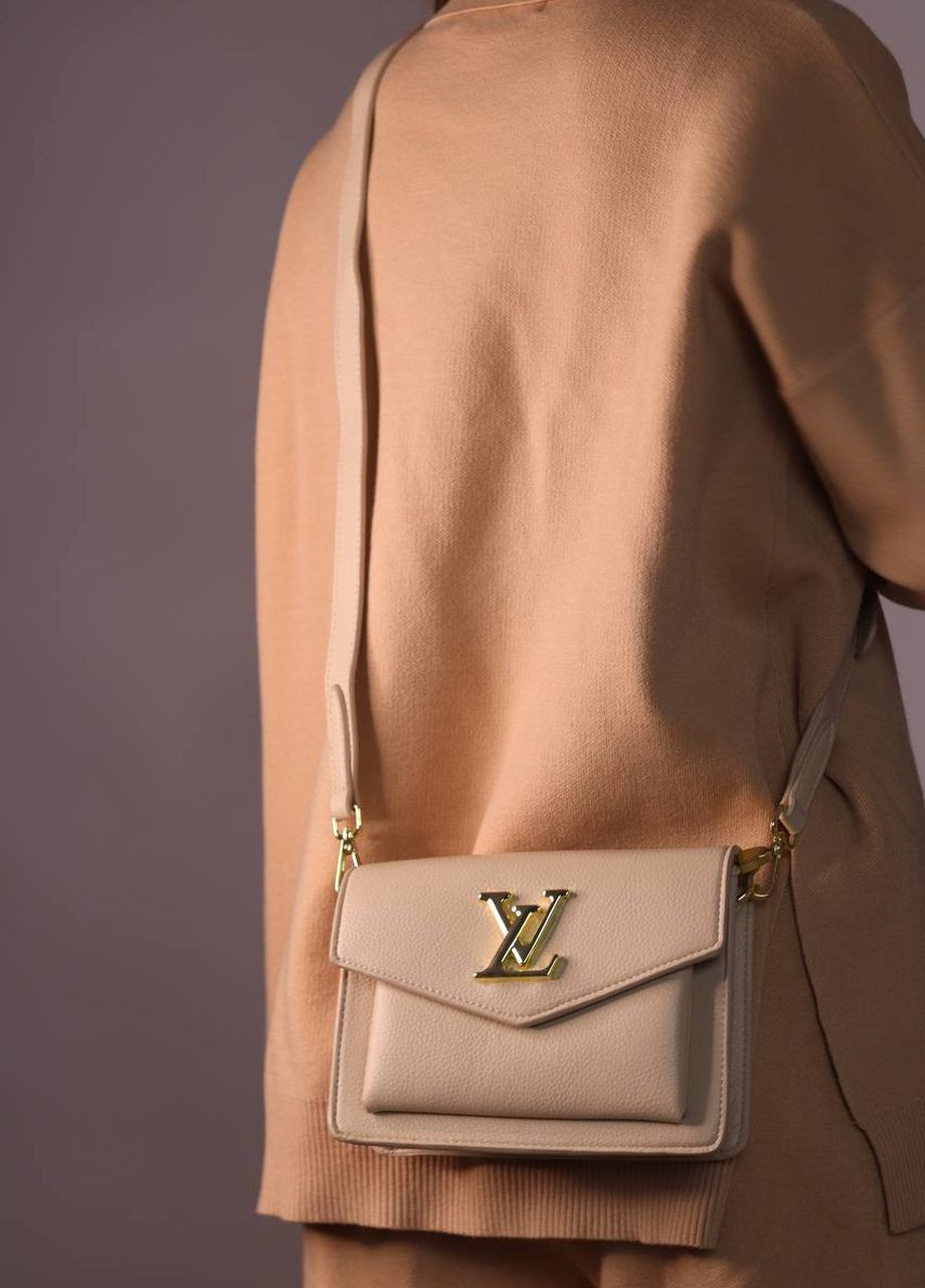 Сумка классическая с лого Louis Vuitton Mylockme beige Vakko (260596918)