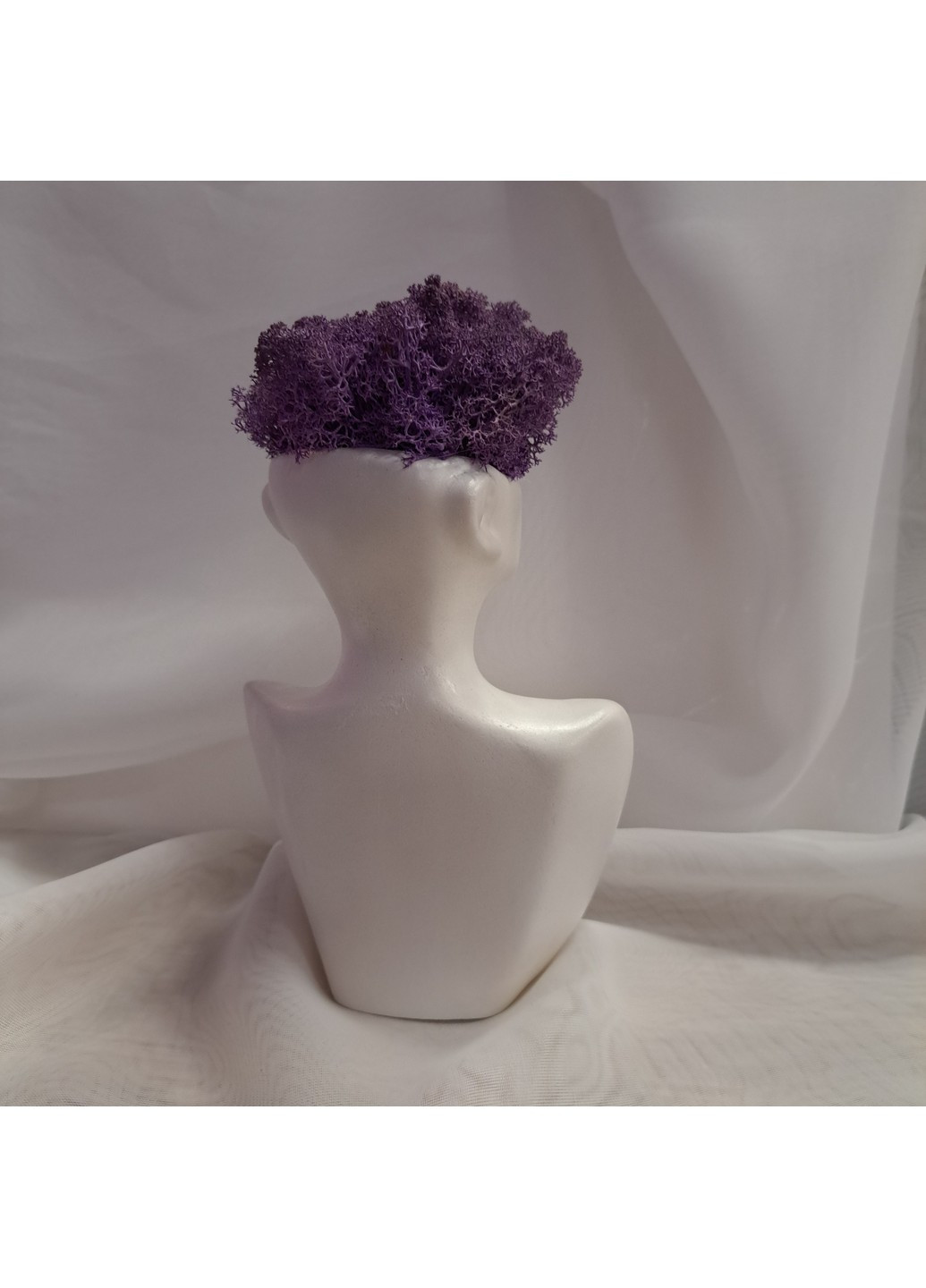 Декоративне кашпо Діва білосніжна з фіолетовим мохом Trensi (258330534)