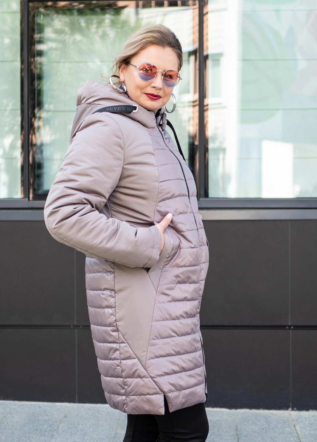 Пудровая демисезонная куртка женская осень-весна большого размера SK