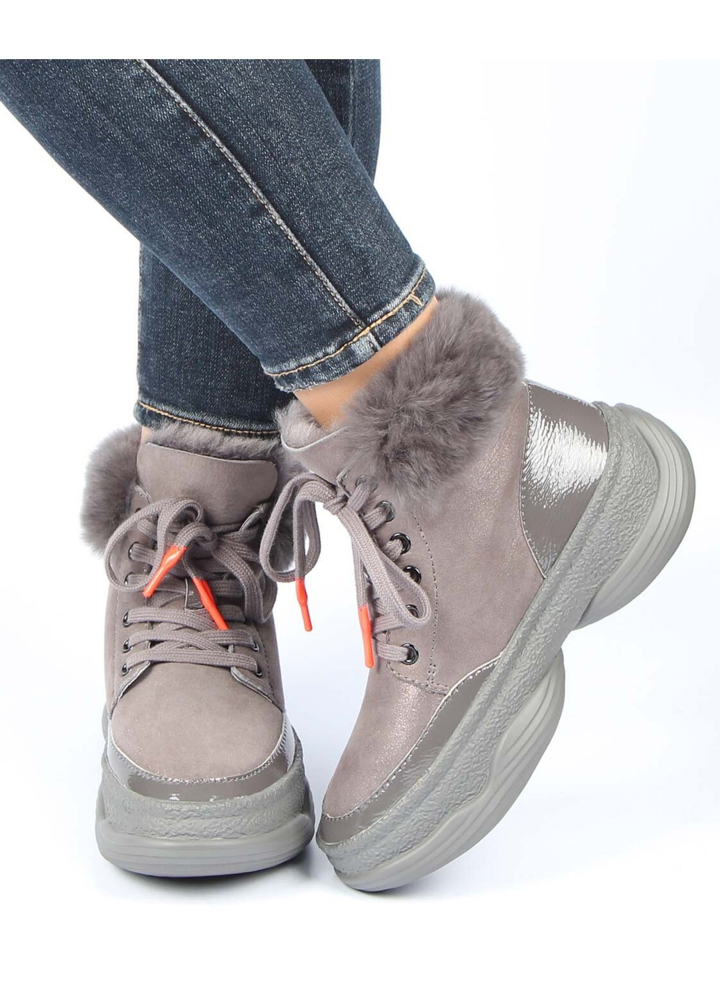 Жіночі зимові черевики на платформі 195563 Deenoor (259683146)