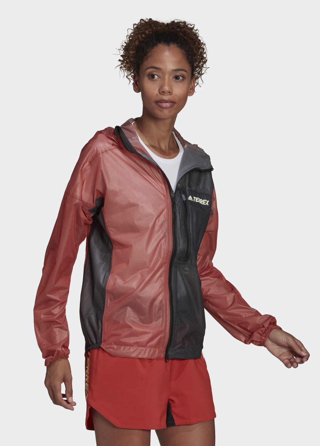 Помаранчева демісезонна куртка-дощовик terrex agravic 2.5-layer adidas