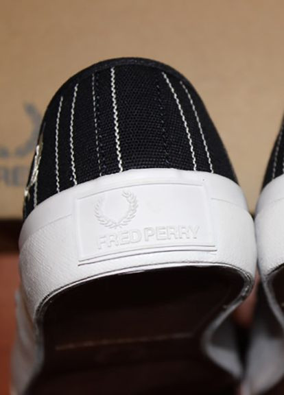 Черные мокасини кроссовки кеди обувь Fred Perry Turner Slip On Retro Stripe Pumps