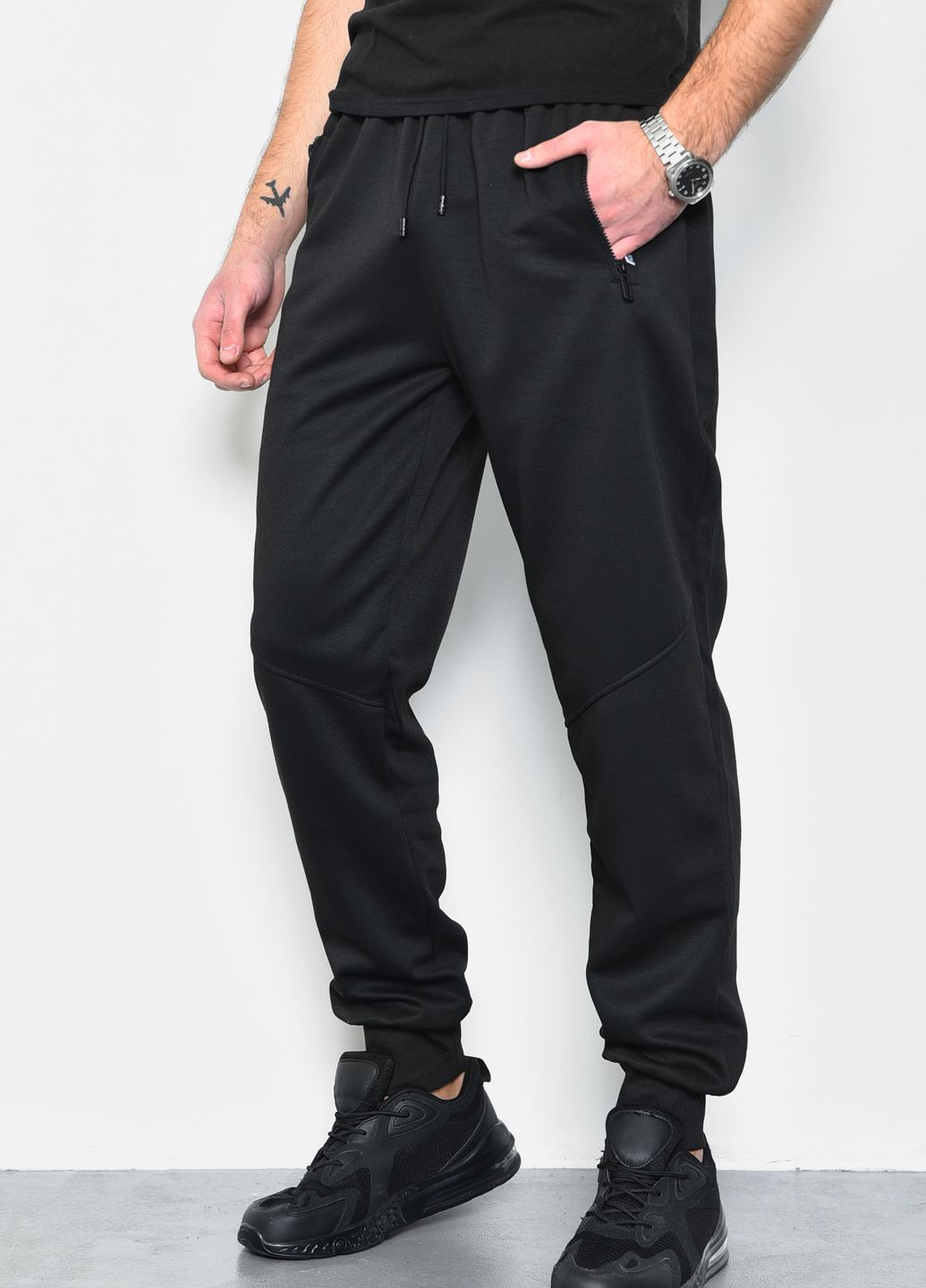 Спортивні штани чоловічі напівбатальні чорного кольору Let's Shop (277609091)
