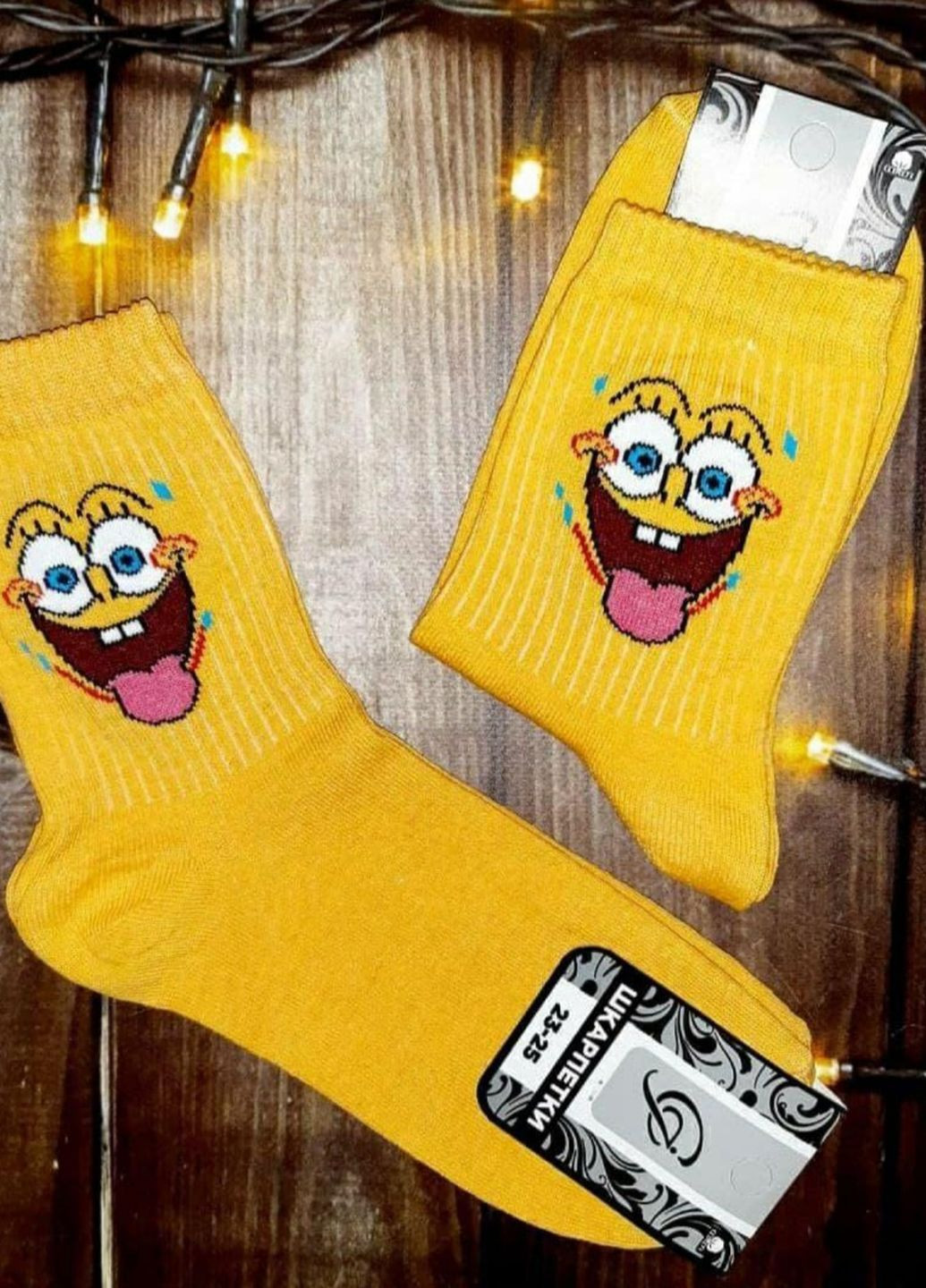 Модні жовті високі шкарпетки прикол з принтом Губка Боб No Brand (266624386)