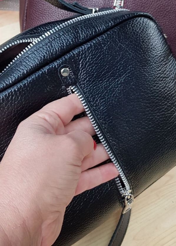 Маленька жіноча сумка крос-боді з натуральної шкіри, чорна молодіжна шкіряна сумочка з ручкою Serebro (266914621)