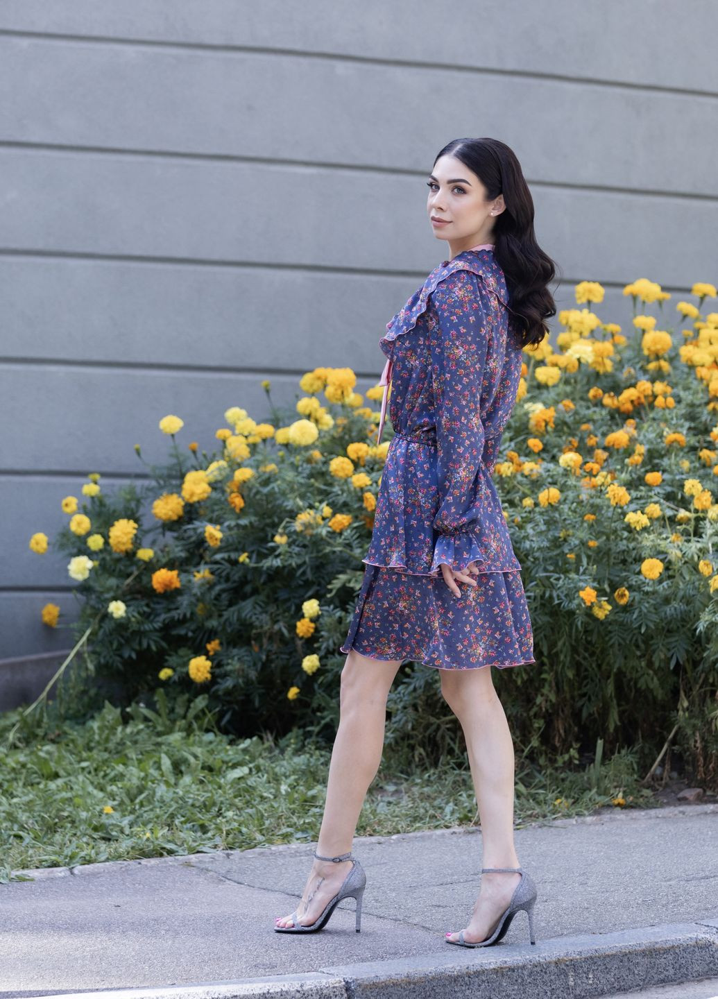 Темно-синее платье "melanie" Marzo Atelier с цветочным принтом