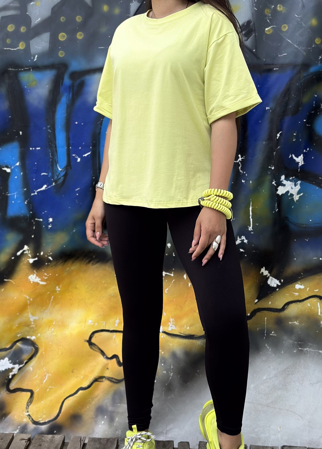 Салатовая летняя футболка женская салатового цвета размер 44-48 Let's Shop