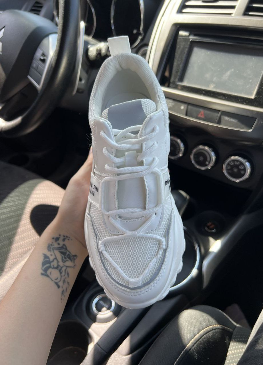 Белые демисезонные кроссовки Vakko