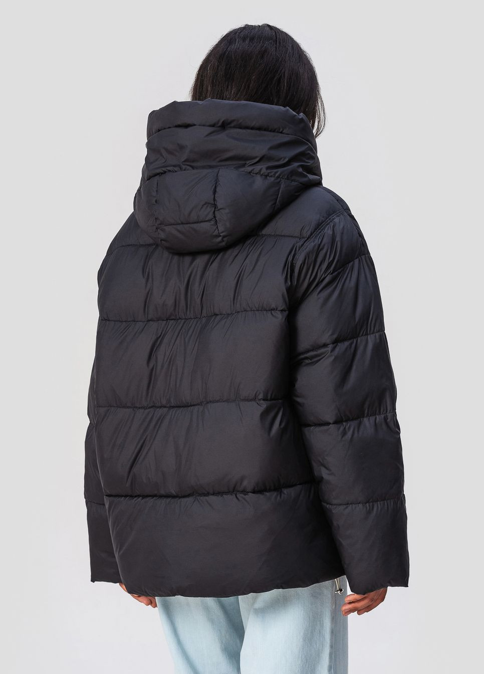 Чорна зимня куртка з капюшоном модель 3185 Visdeer