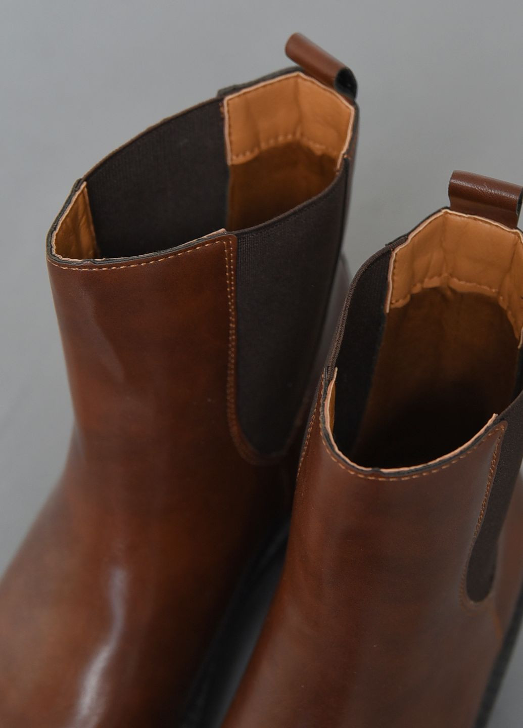 Осенние ботинки женские демисезонные коричневого цвета дезерты Let's Shop без декора из искусственной кожи