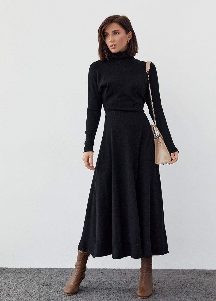 Чорна коктейльна тепла сукня міді з гумкою на талії - чорний Lurex