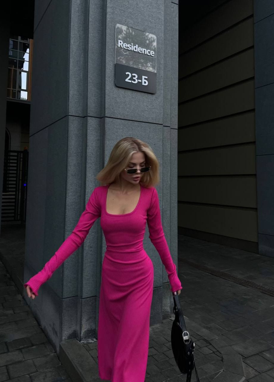 Рожева женское базовое трикотажное платье цвет малина р.42/46 446399 New Trend
