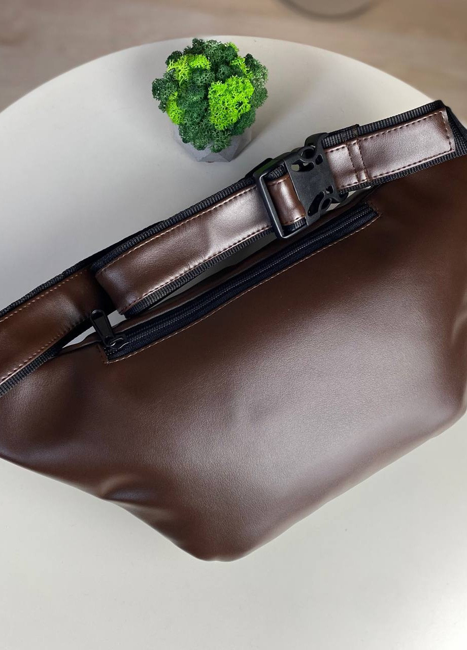 Жіноча коричнева нагрудна сумка сумка бананка слінг Tender SG (258459143)