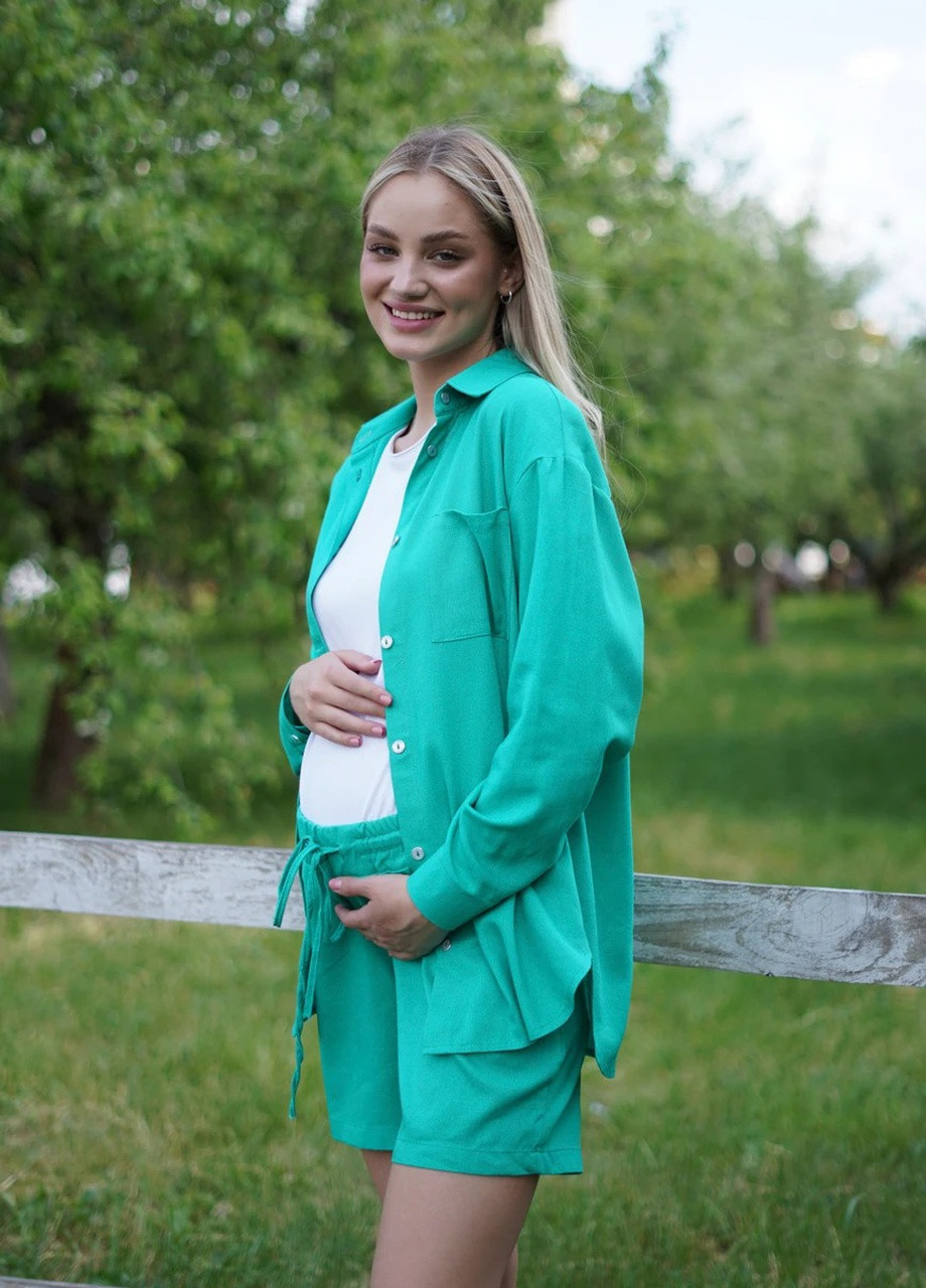 Льняной зеленый костюм с шортиками из легкой и нежной ткани для беременных и кормящих To Be (259364705)