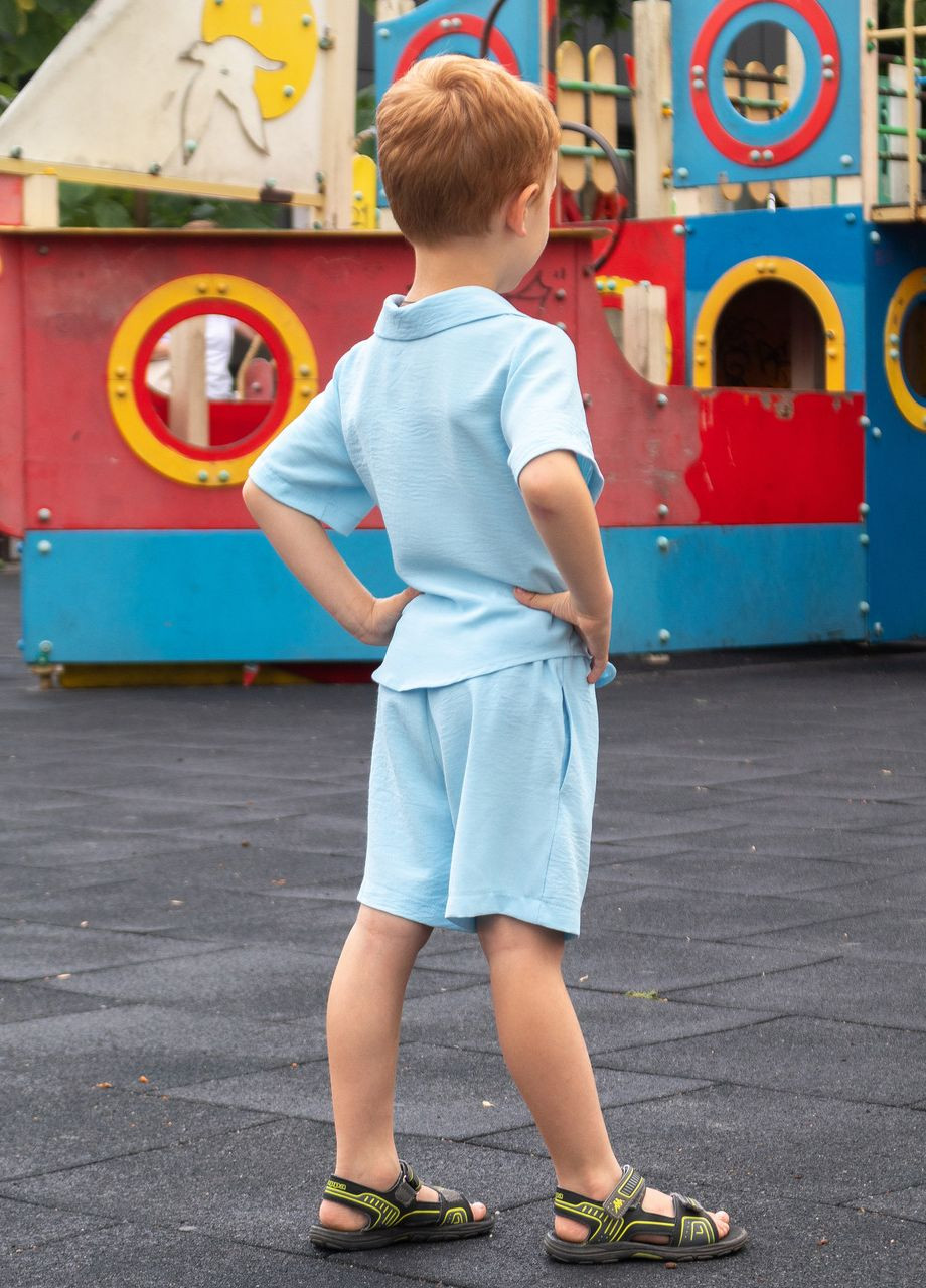 Голубой костюм детский из креп жатки рубашка и шорты голубой Maybel