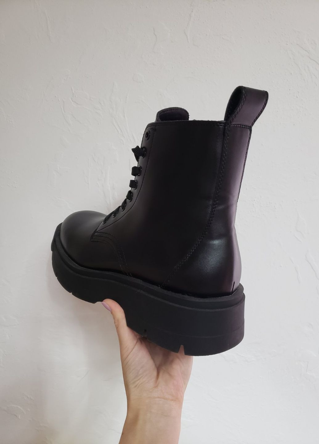 Черные осенние ботинки Zara
