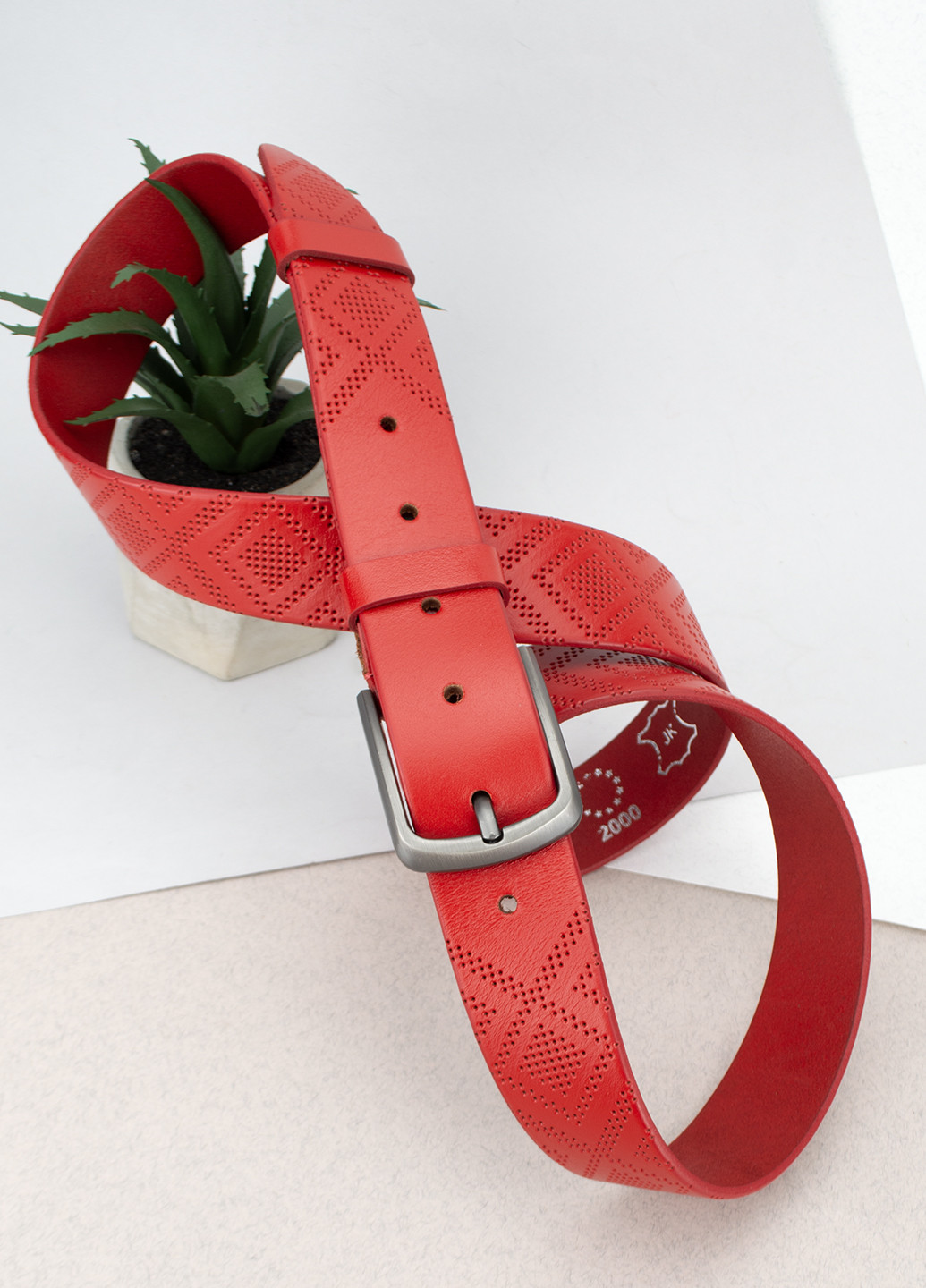 Ремень женский красный кожаный -3556 (120 см) с вышиванкой JK (269906798)