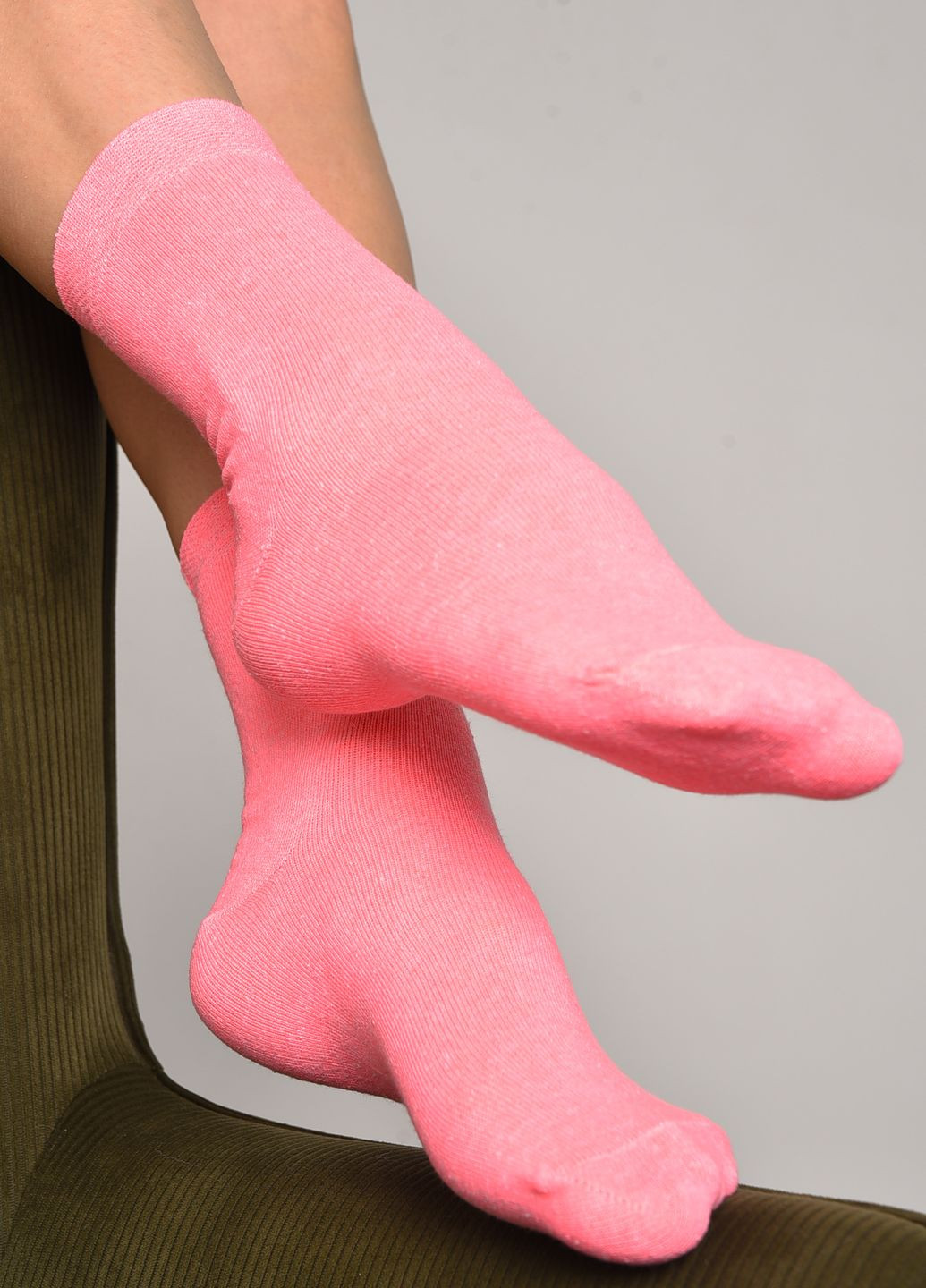 Шкарпетки жіночі демісезонні рожевого кольору розмір 35-41 Let's Shop (277983309)