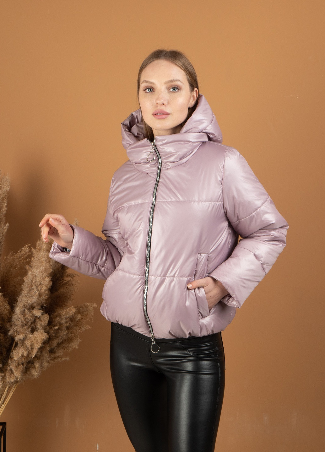Пудровая демисезонная модные женские куртки осенние от производителя SK