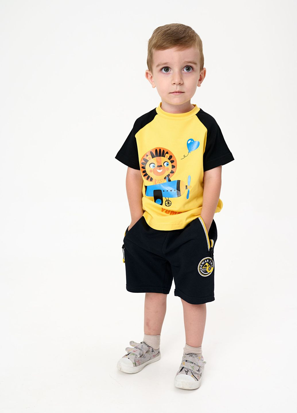Шорты для мальчика черные с желтой молнией Yumster (260083800)