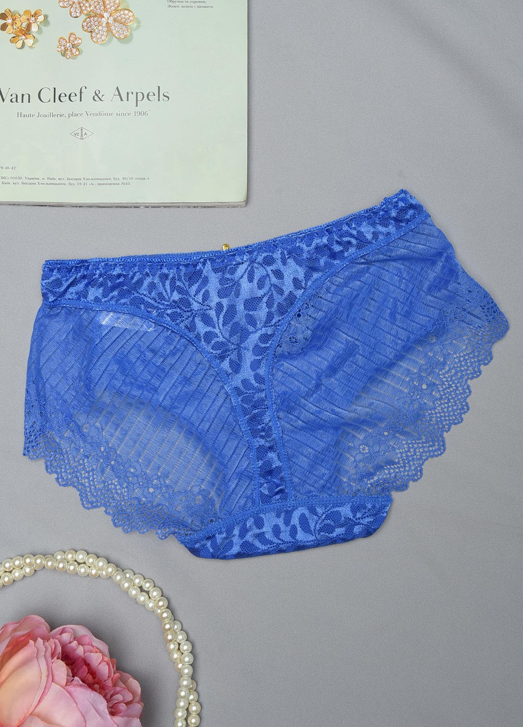 Труси жіночі з гіпюром синього кольору розмір 42-44 Let's Shop (257588864)