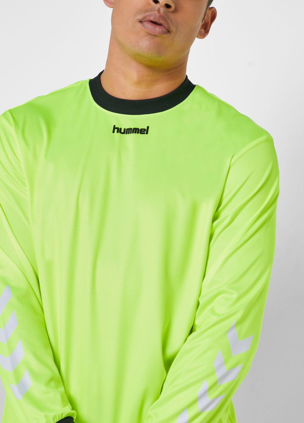 Кислотно-зеленая футболка Hummel