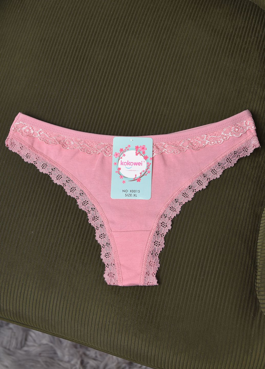 Стрінги жіночі однотонні рожевого кольору Let's Shop (276061203)