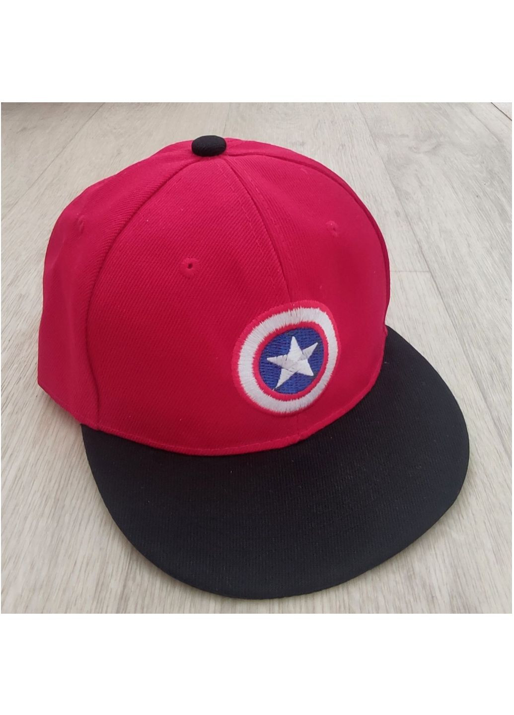 Кепка детская снепбек (Snapback) Капитан Америка Красный с черным No Brand (258464466)