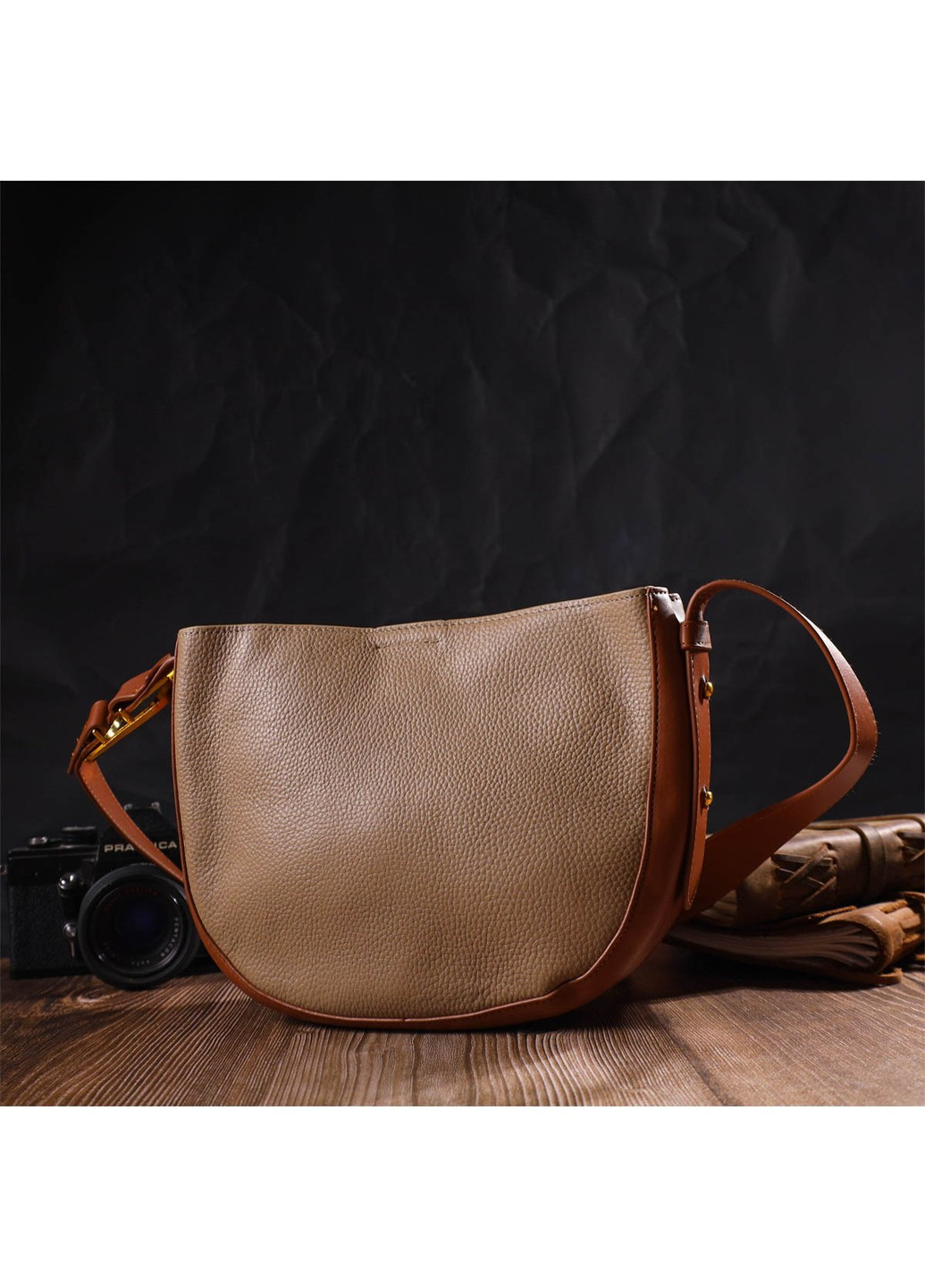 Напівкругла сумка крос-боді з натуральної шкіри 22092 Бежева Vintage (260359812)