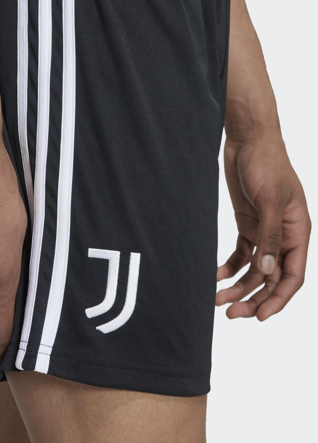 Гостевые шорты Juventus 22/23 adidas (272812440)