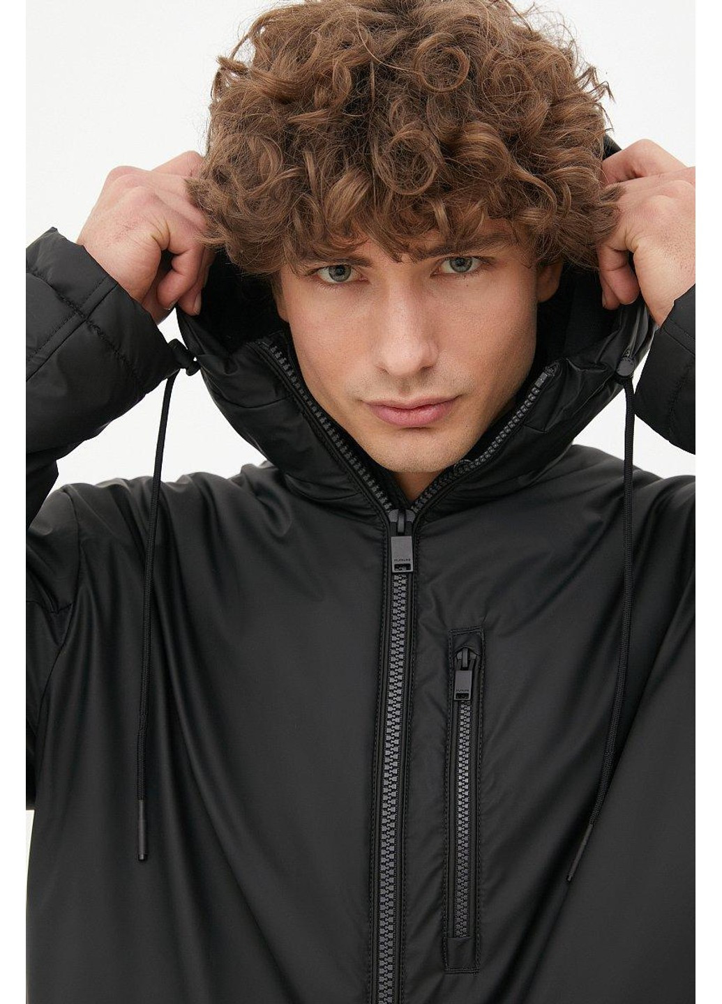 Чорна демісезонна куртка fbc23005-200 Finn Flare
