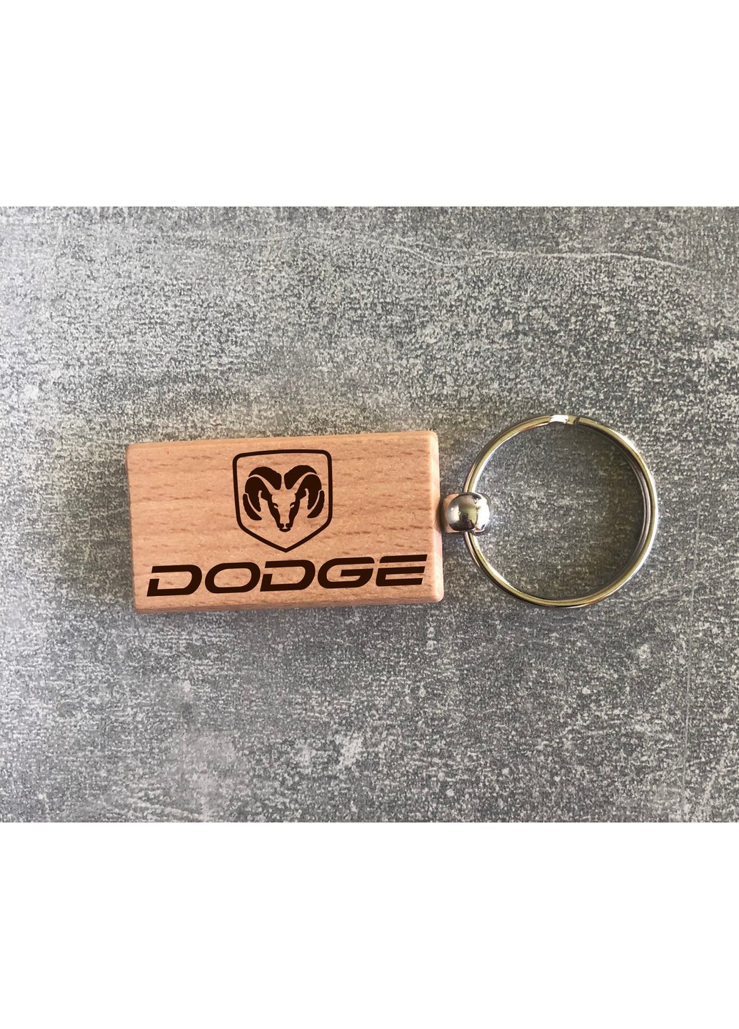 Дерев'яний брелок з логотипом Dodge (15010102035) ЗаСвіт (261255849)