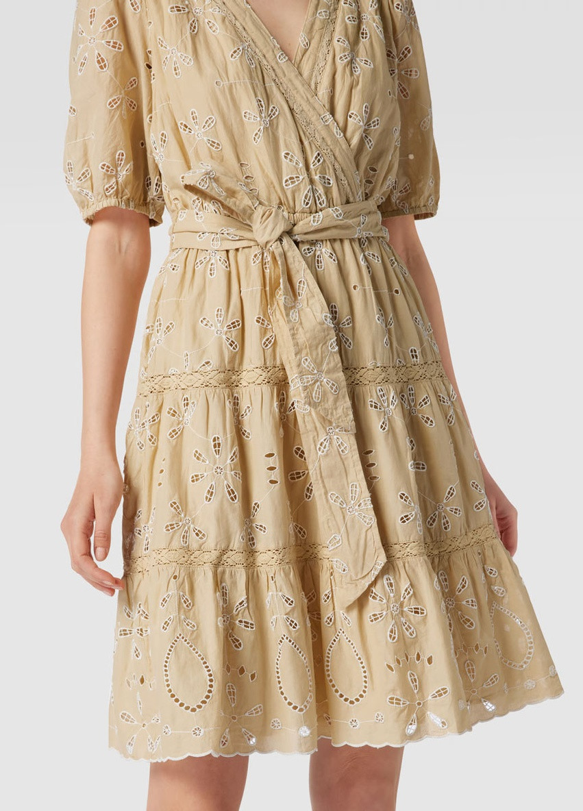 Бежевое платье Ralph Lauren