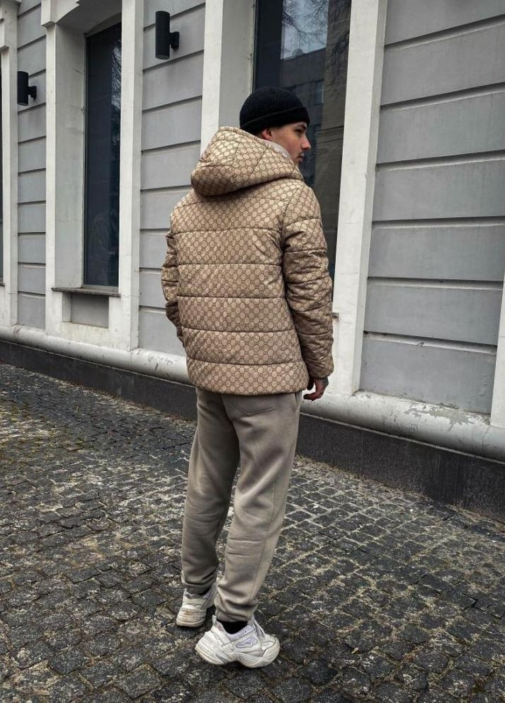 Бежева зимня куртка пісочного кольору gucci No Brand