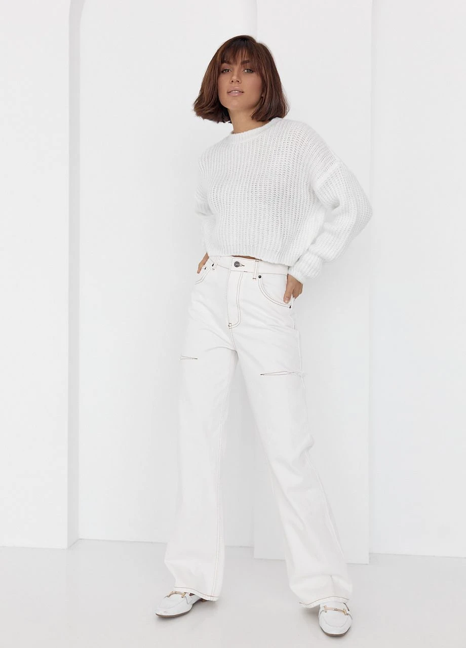 Молочный демисезонный короткий вязаный джемпер oversize Lurex