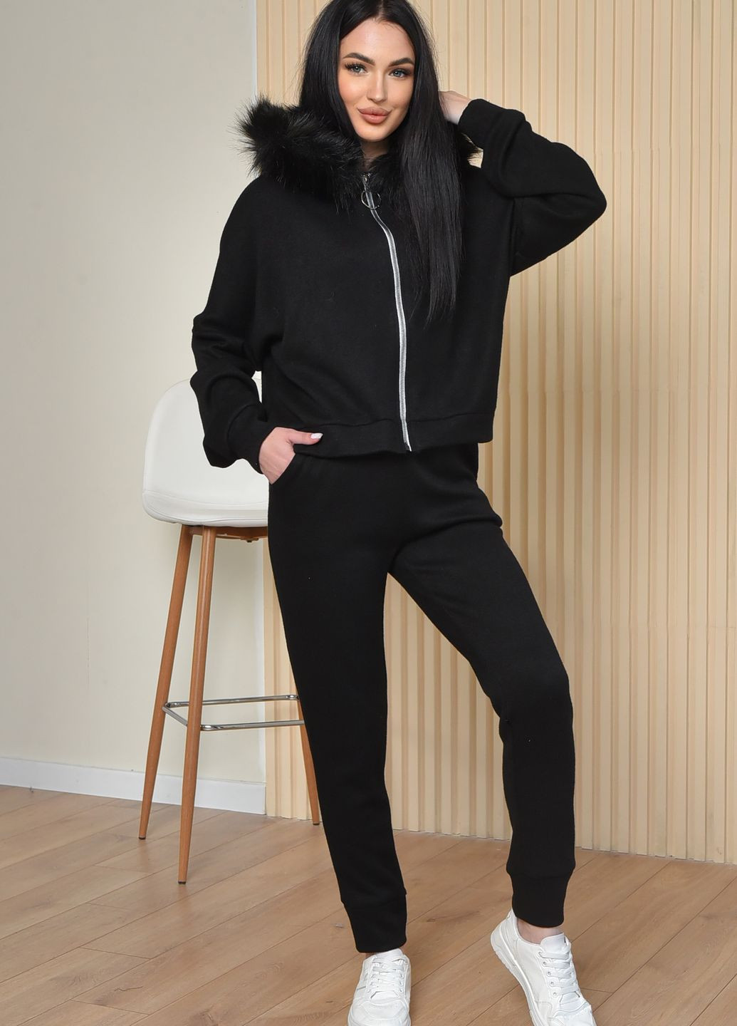Спортивний костюм жіночий демісезон чорного кольору розмір 1 Let's Shop (263591274)