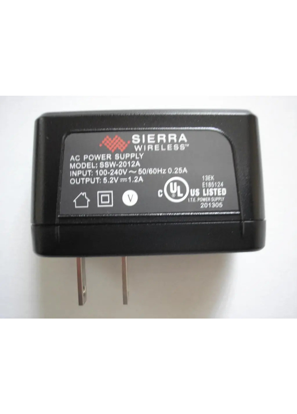 Зарядное устройство зарядка USB Sierra 1200 mAh оригинал No Brand (262094728)
