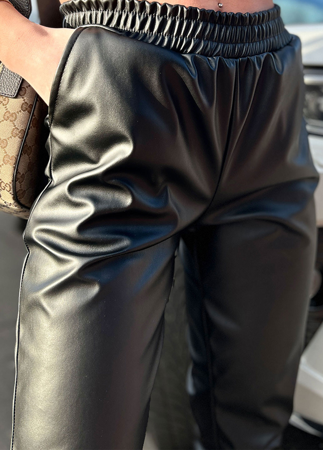 Штани-джогери з екошкіри на флісі Fashion Girl spenser (274545254)