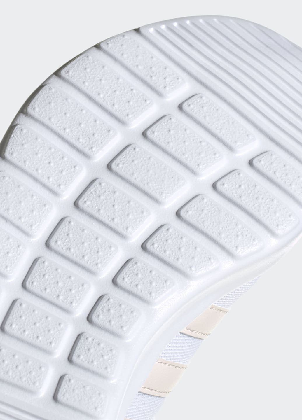 Білі всесезонні кросівки lite racer 3.0 adidas