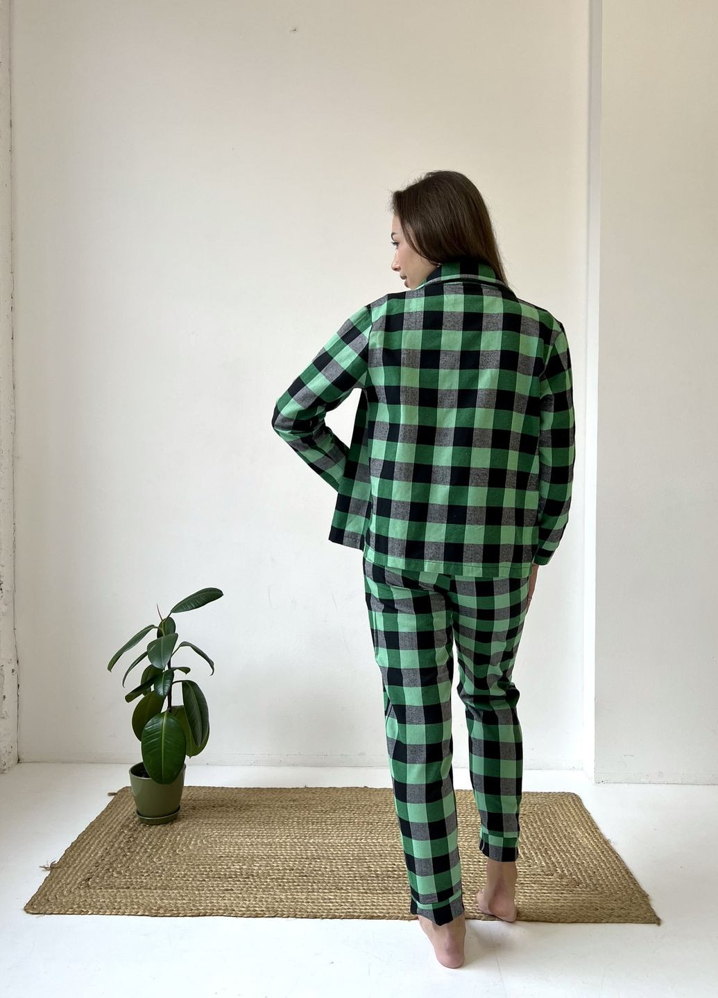 Зелена зимня домашня жіноча піжама 3-ка у клітинку зелено/чорна кофта + футболка + брюки Cosy