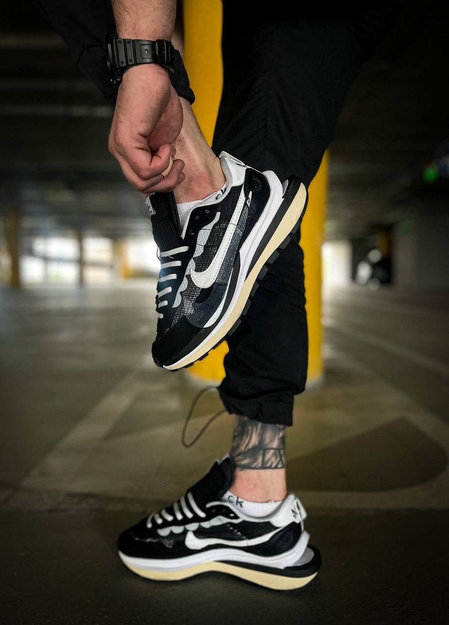 Чорні Осінні кросівки чоловікам sacai x vaporwaffle black/white в'єтнам Nike Sacai x VaporWaffle Black/White